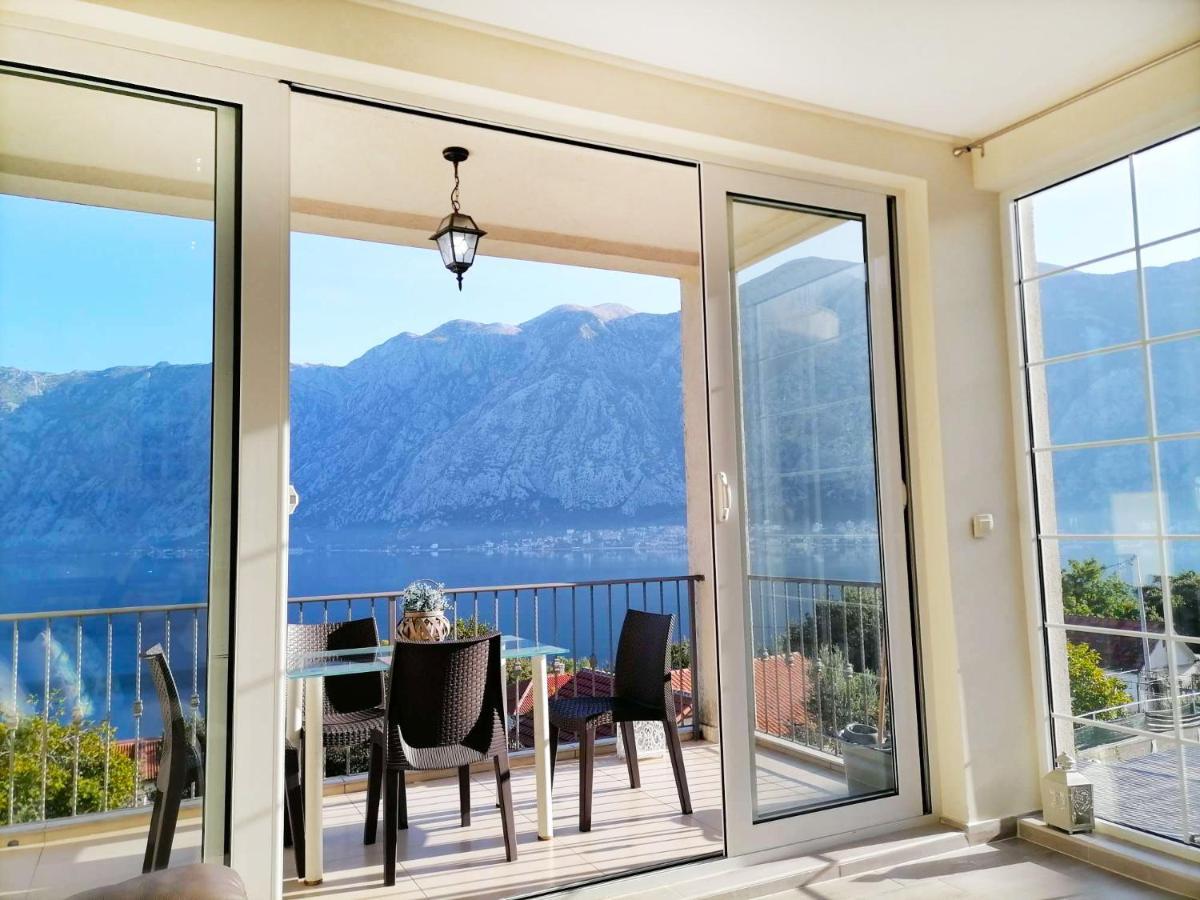 Bay Of Kotor View Apartment With Pool Prcanj Exterior photo